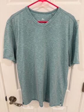 Tommy Bahama Men's Teal V-Neck Short Sleeve Shirt